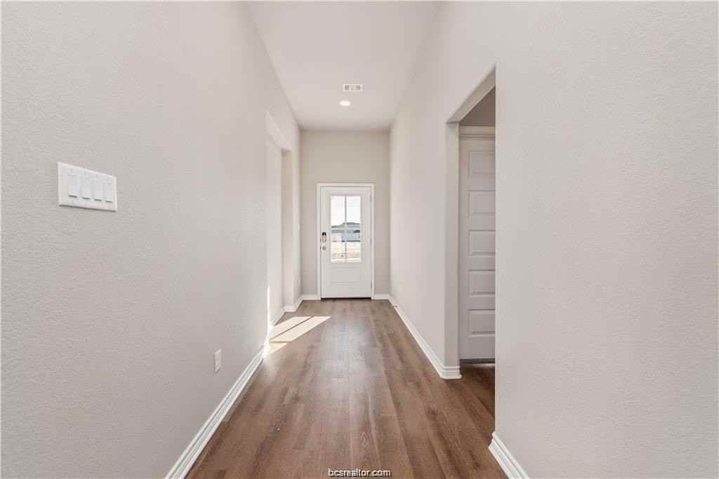 3185 Normandy Way - Photo 2 of 16