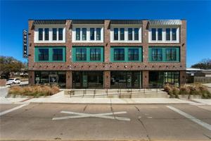 featured image of 305 W 27th St #227