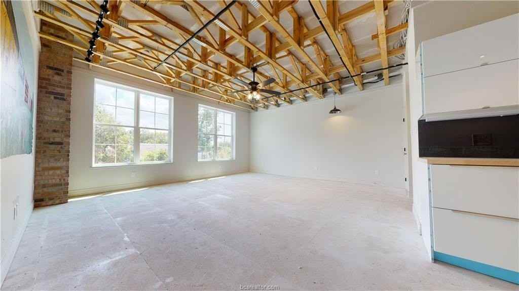 305 W 27th St #227 - Photo 7 of 15