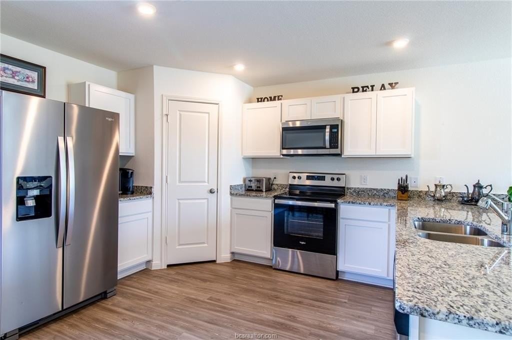 6029 Toby Bnd - Photo 3 of 25