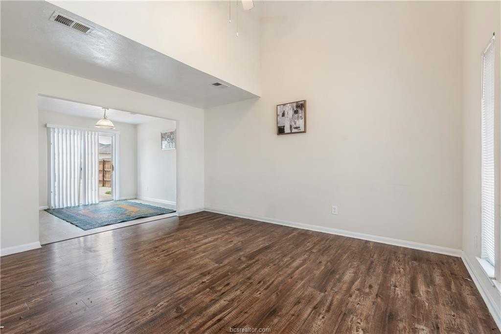 2435 Pintail Loop - Photo 3 of 18