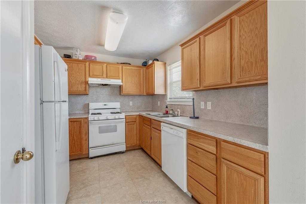 2435 Pintail Loop - Photo 7 of 18