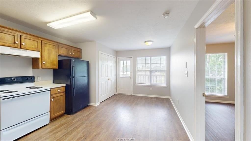 1507 Hollowhill Dr #B - Photo 6 of 20