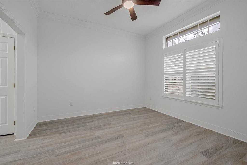 305 Stone Chase Ct - Photo 5 of 25