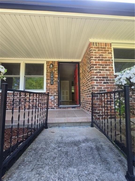 2971 Belaire Cir - Photo 2 of 18