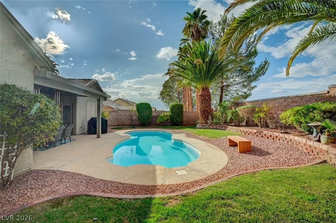 2288 Tedesca Dr - Photo 4 of 50