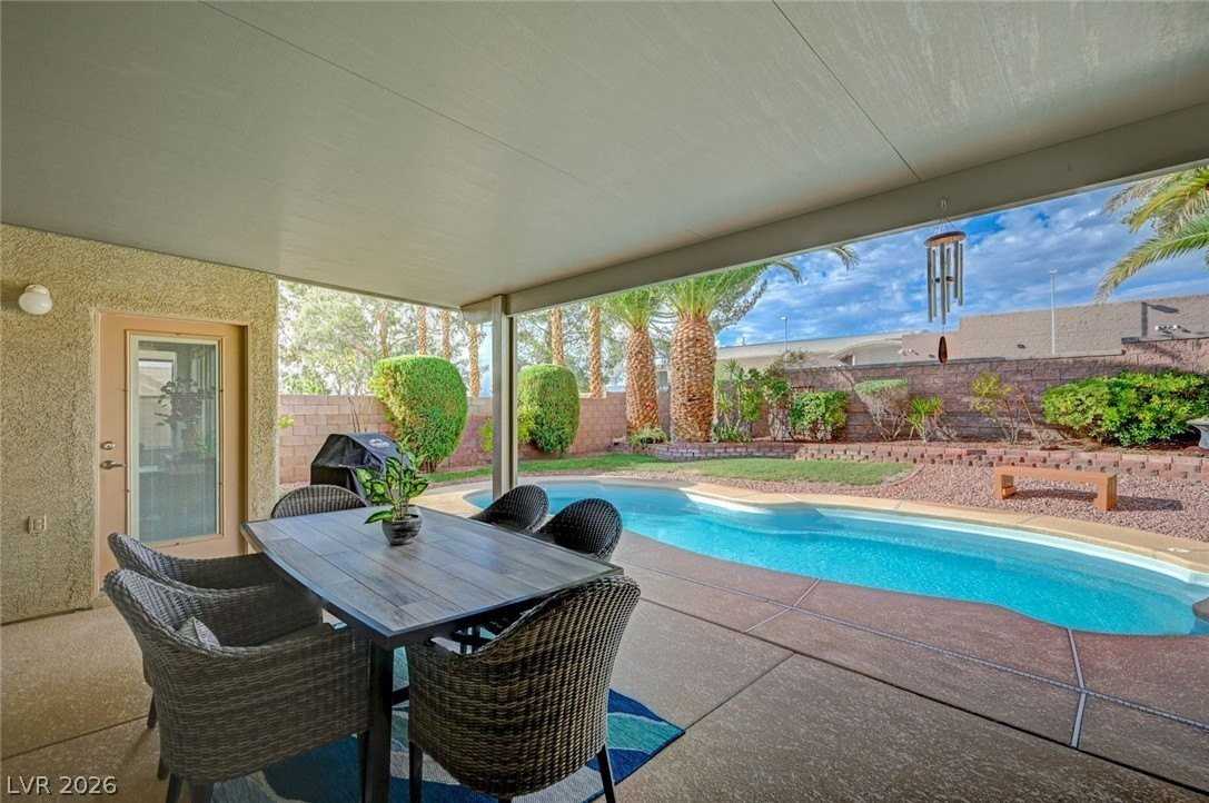 2288 Tedesca Dr - Photo 6 of 50