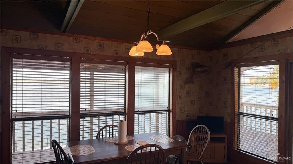 8504 Lago Vista Dr - Photo 7 of 25