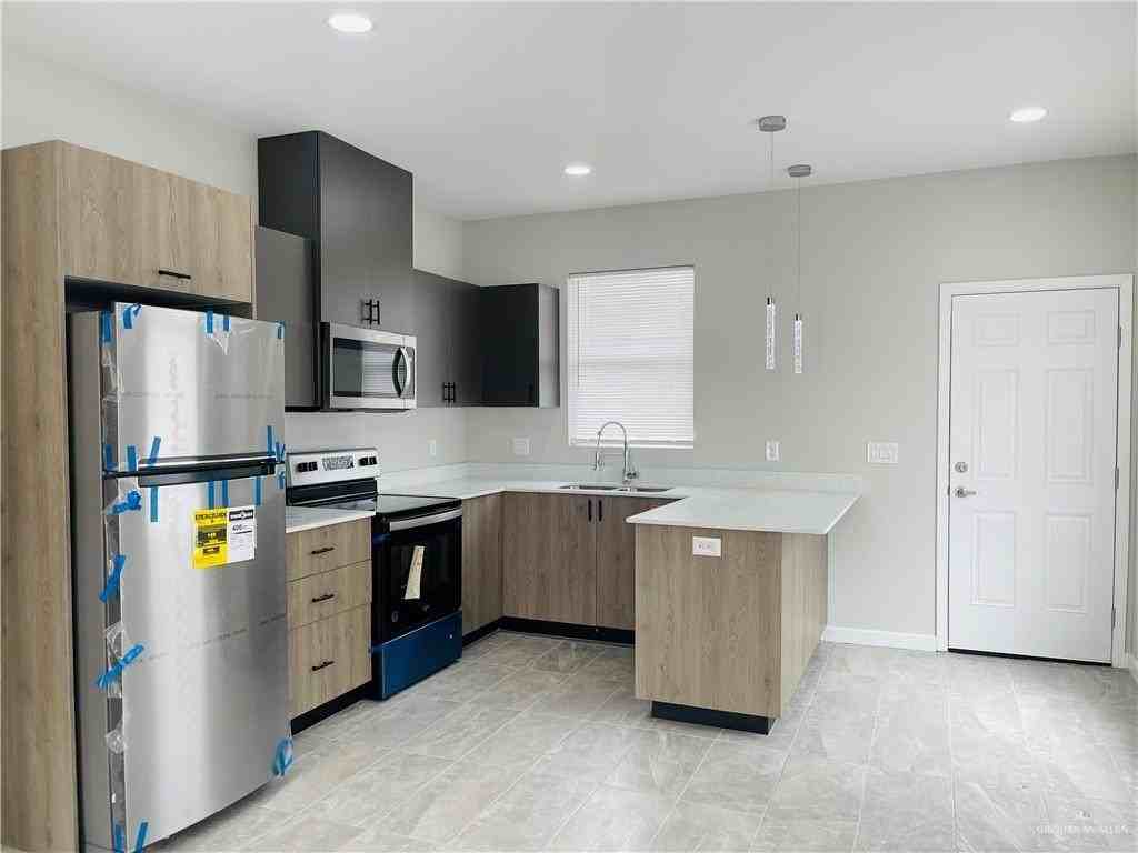 801 Sugar Garden Ave #3 - Photo 3 of 10