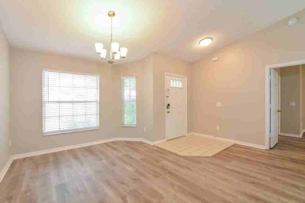 4015 Eagle Feather Dr - Photo 7 of 16