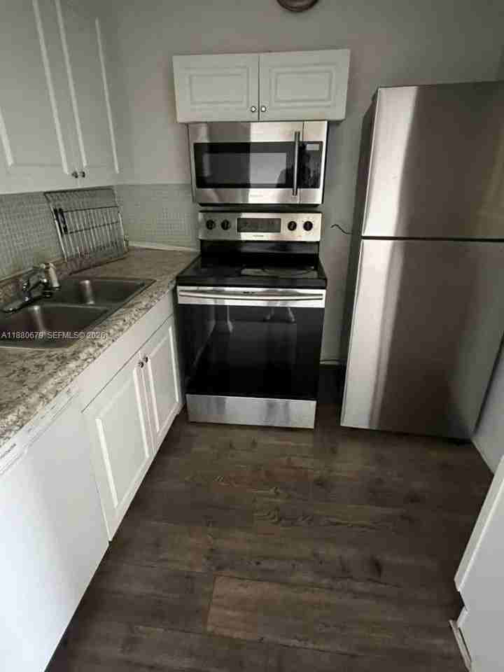 82 Fanshaw B #82 - Photo 4 of 7