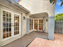 featured image of 1361 Cottonwood Cir