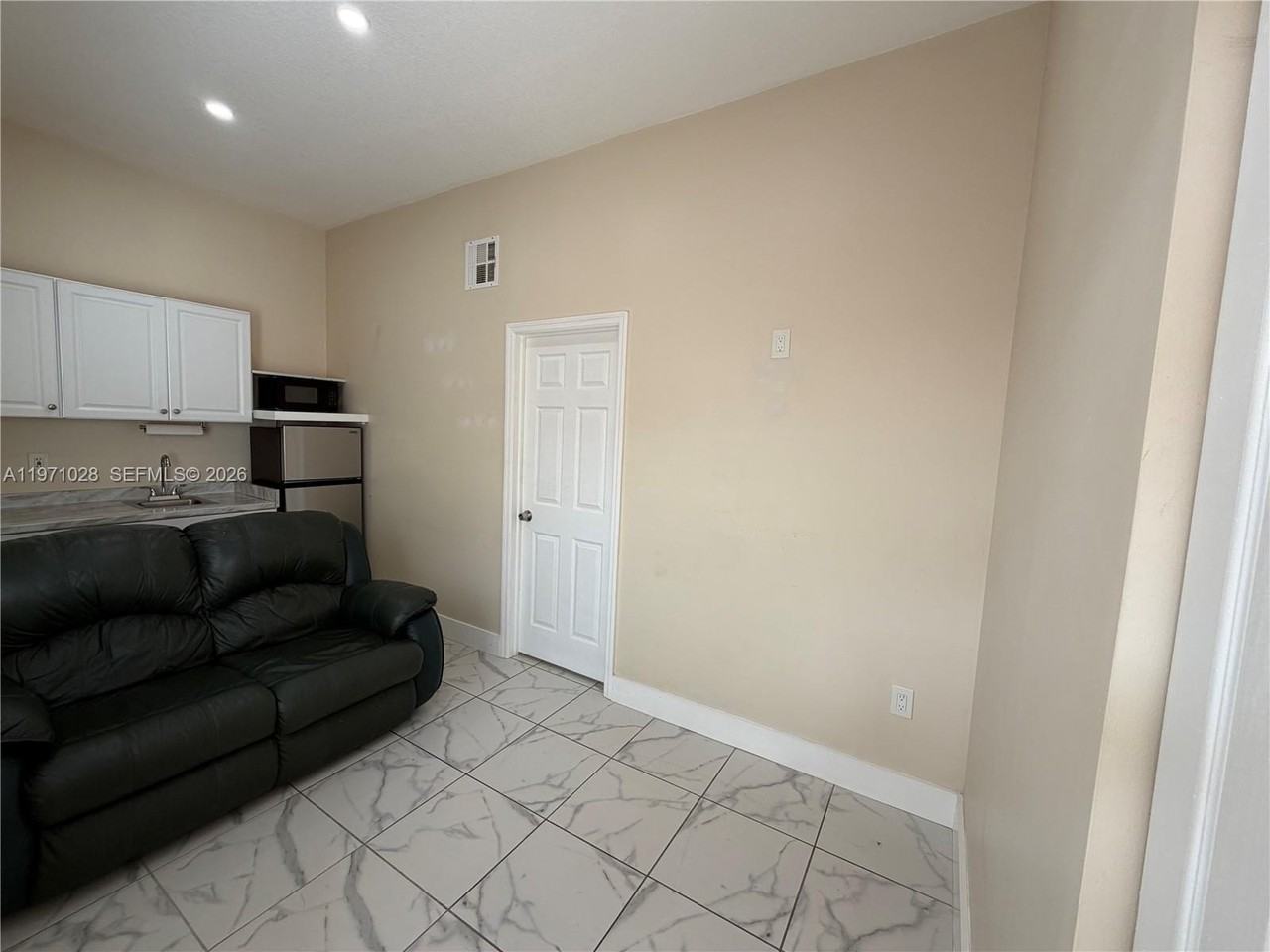 18255 Sw 145th Ave #BACK - Photo 5 of 15