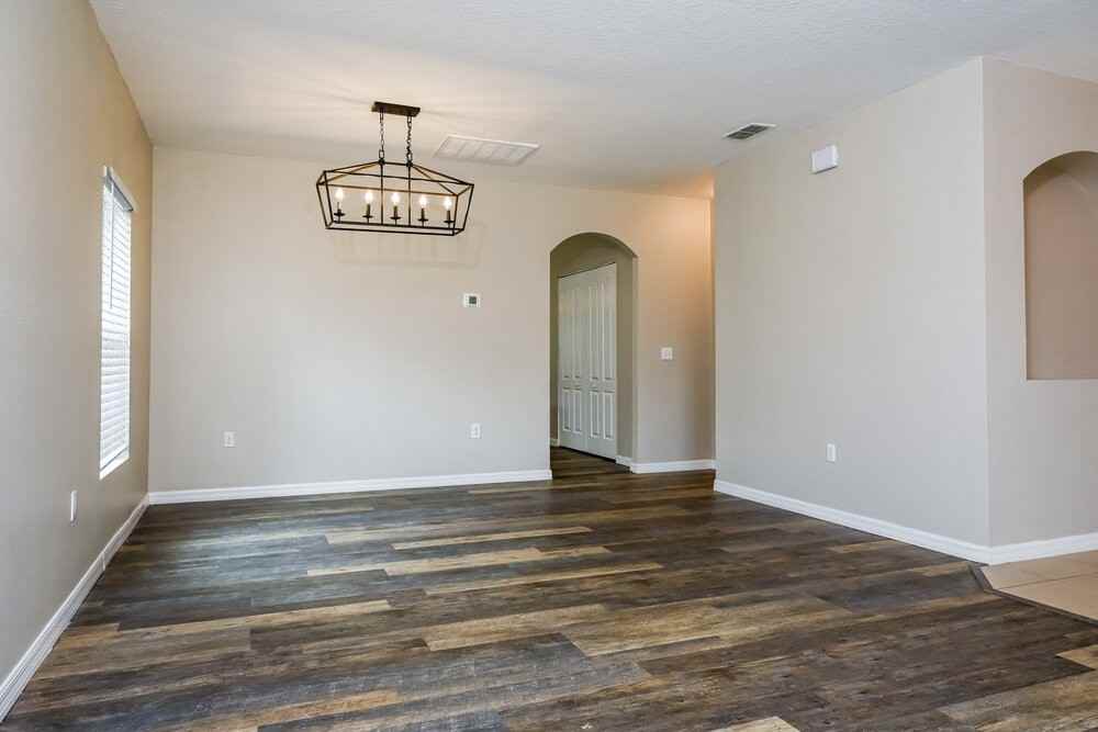 6881 Glenbrook Dr - Photo 4 of 16