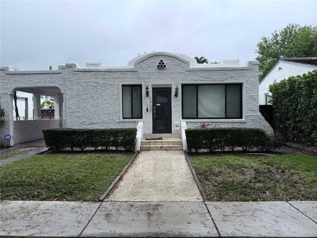 1720 Sw 22nd Ter #0 - Photo 3 of 19