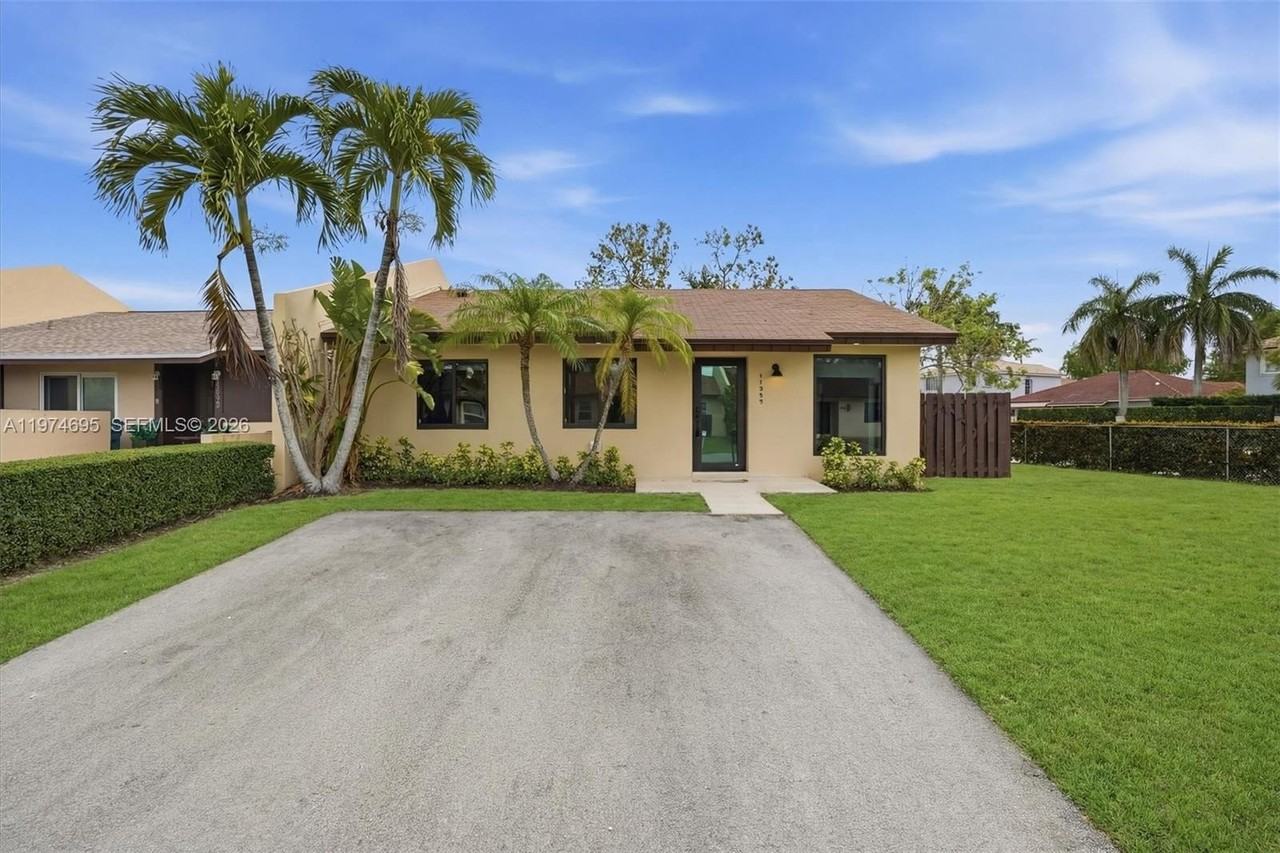 11959 Sw 122nd Ct #11959 - Photo 2 of 39