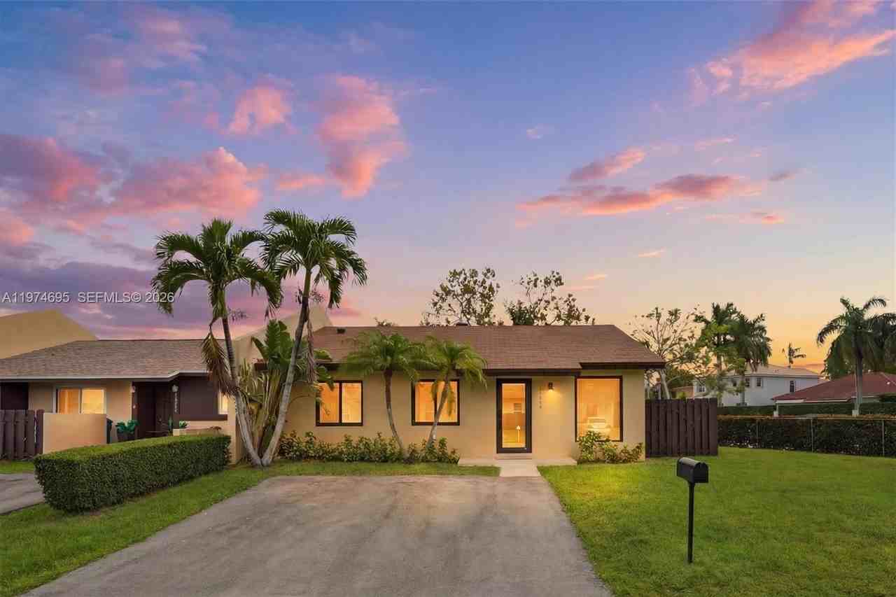 11959 Sw 122nd Ct #11959 - Photo 4 of 39