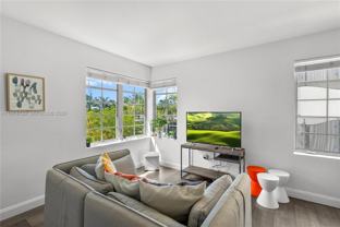 435 21st St #318 - Photo 1 of 1