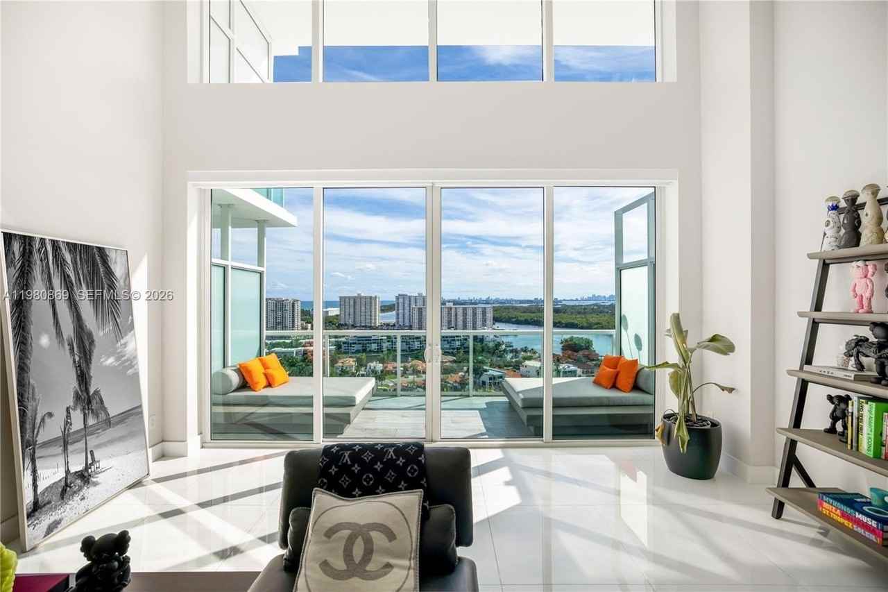 400 Sunny Isles Blvd #2019 - Photo 5 of 50