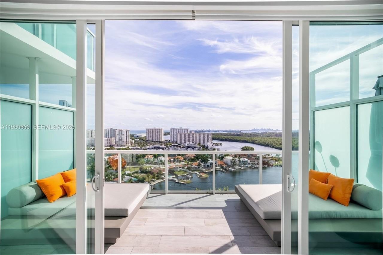 400 Sunny Isles Blvd #2019 - Photo 6 of 50