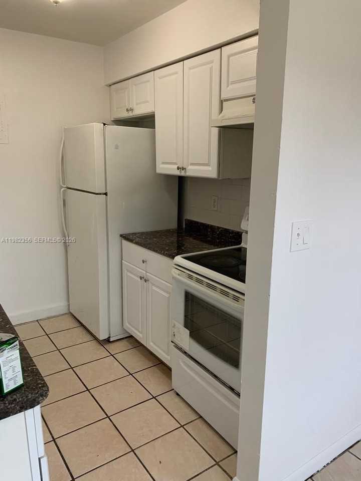 4121 Nw 30th Ter #1 - Photo 3 of 6