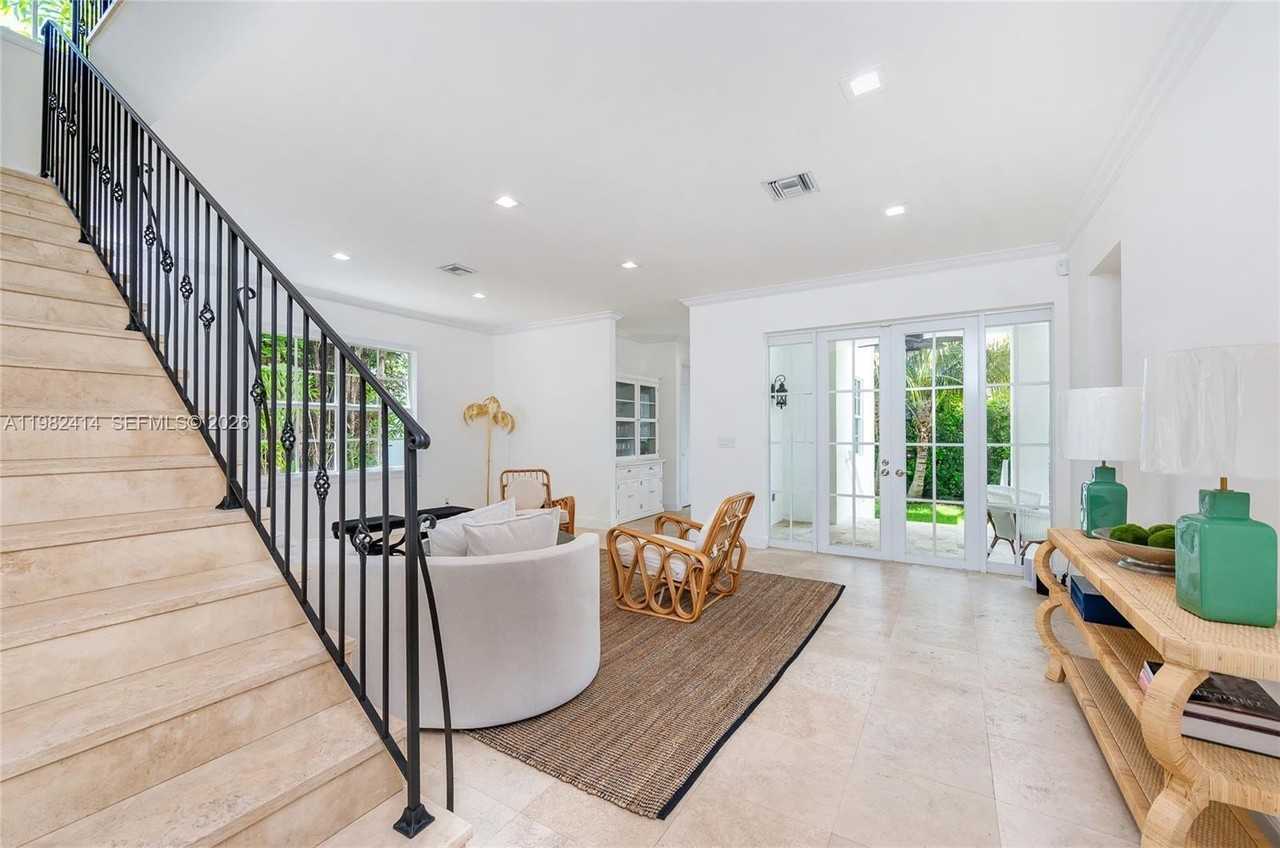 760 Glenridge Rd - Photo 6 of 50