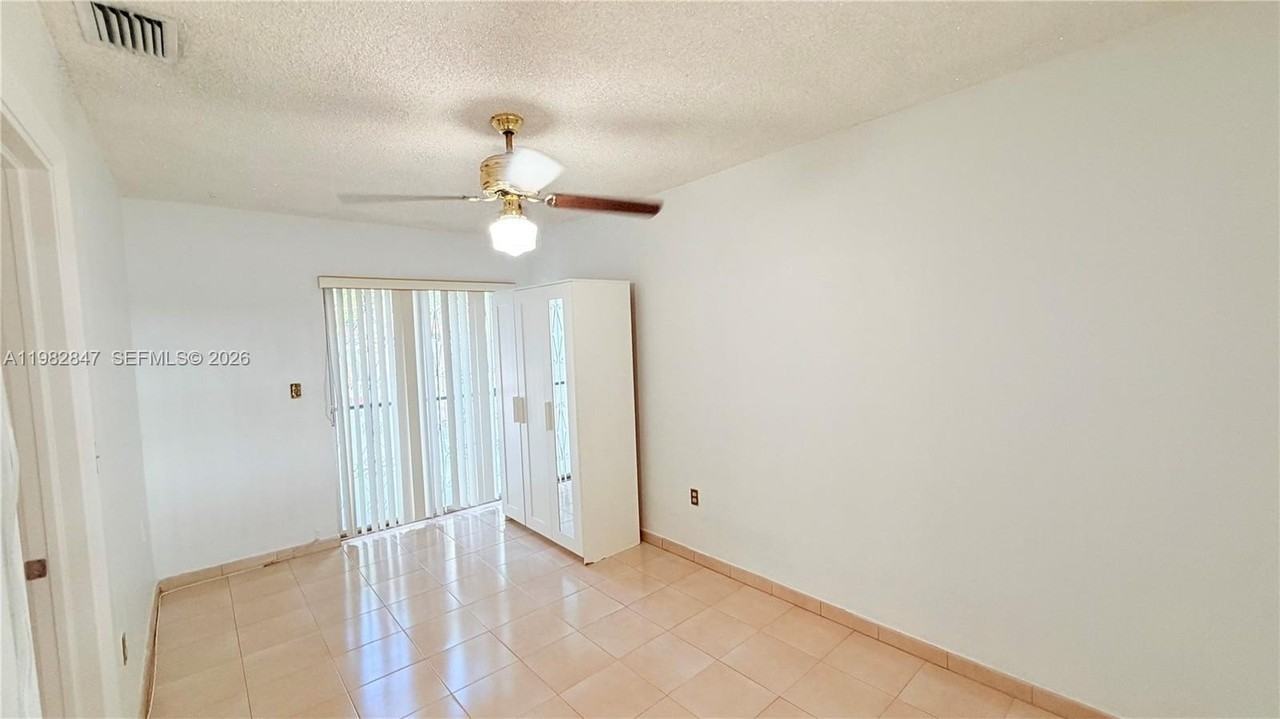 3165 W 2nd Ave #3165 - Photo 5 of 10