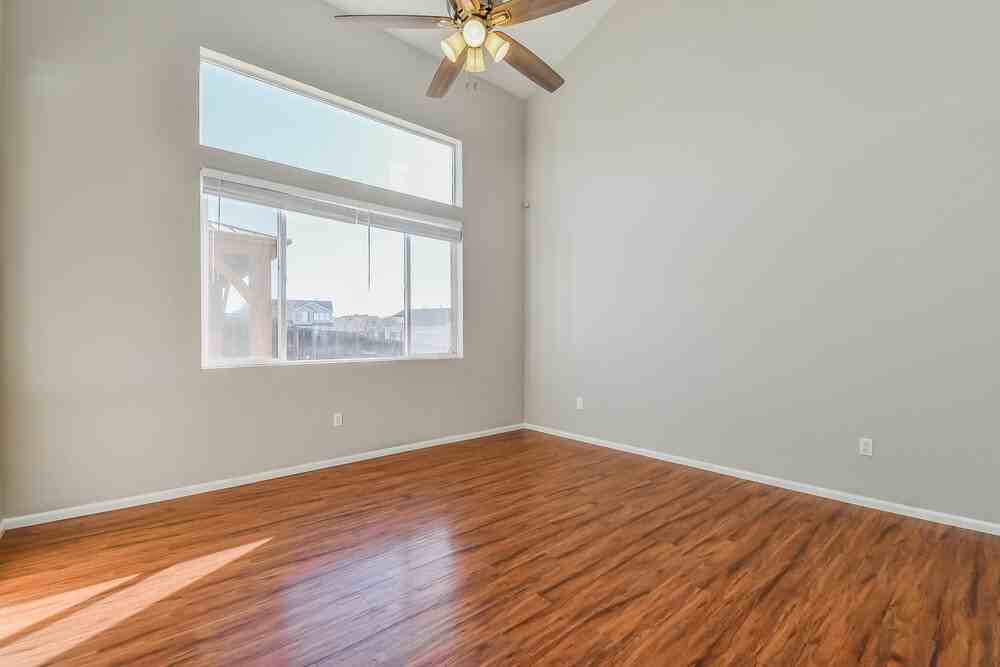 5292 Mountain Air Cir - Photo 2 of 15