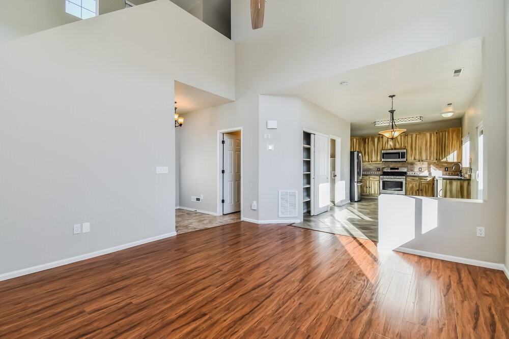 5292 Mountain Air Cir - Photo 3 of 15