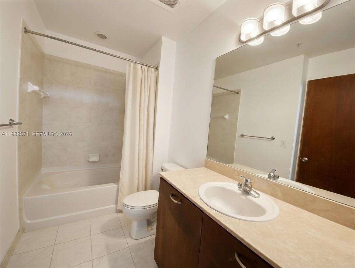 2275 Biscayne Blvd #1008 - Photo 5 of 24