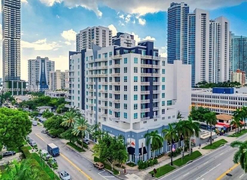2275 Biscayne Blvd #1008 - Photo 7 of 24