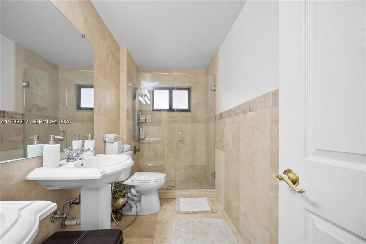 2481 Riverdale Dr N #0 - Photo 7 of 10
