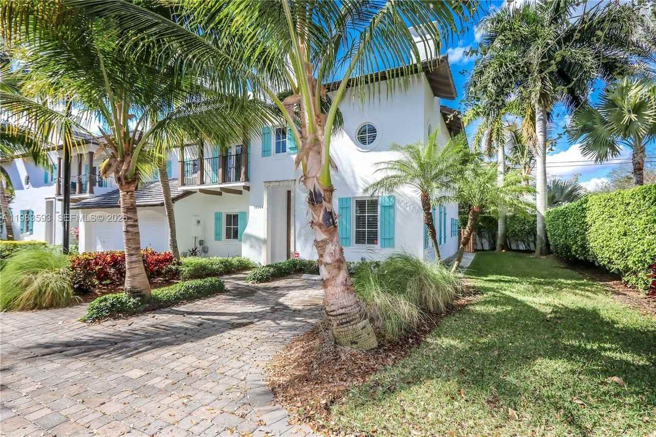 11064 Sw 79th Path #0 - Photo 2 of 33