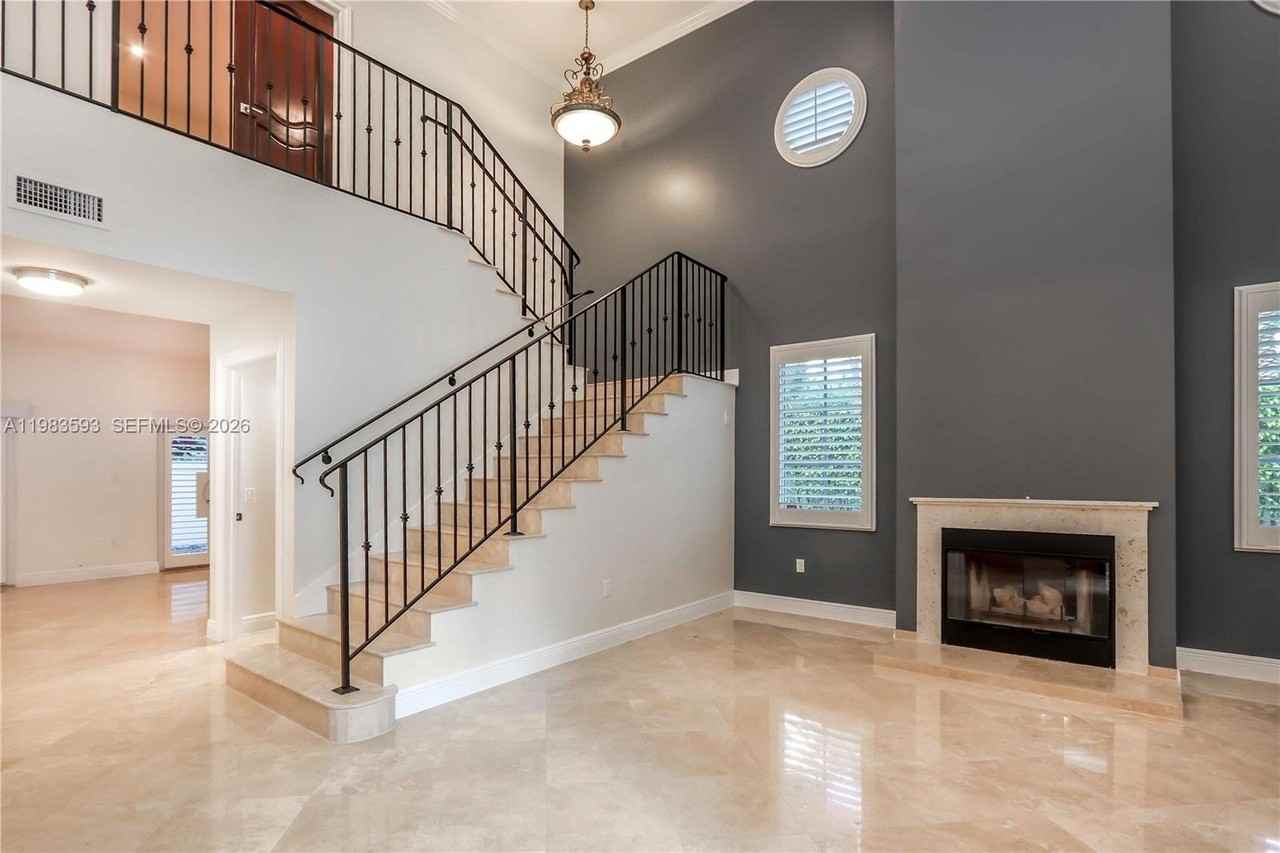 11064 Sw 79th Path #0 - Photo 7 of 33