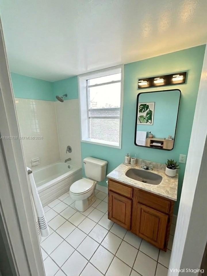 1010 Seaway Dr #F - Photo 5 of 7