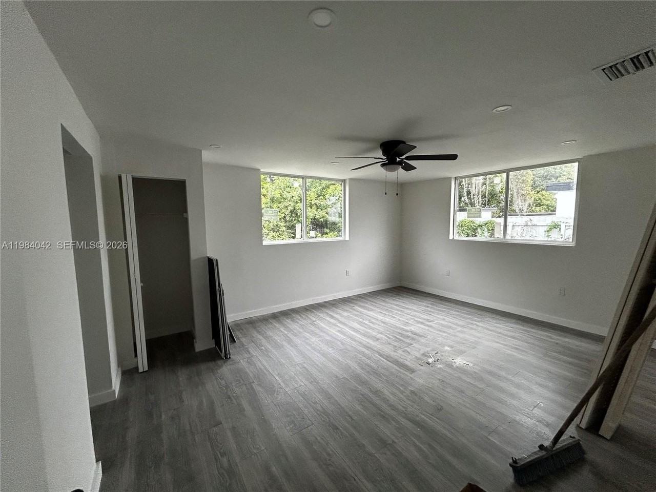 4429 Sw 21st St #2 - Photo 7 of 50