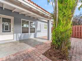 1432 Ne 5th Ave #1 - Photo 1 of 1