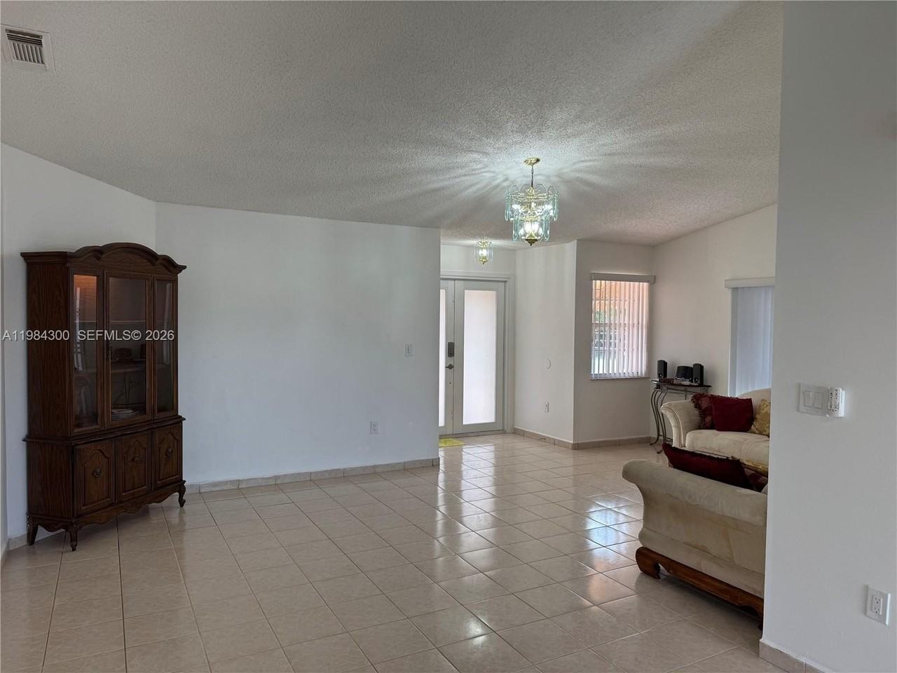 14325 Sw 11th Ter - Photo 3 of 21