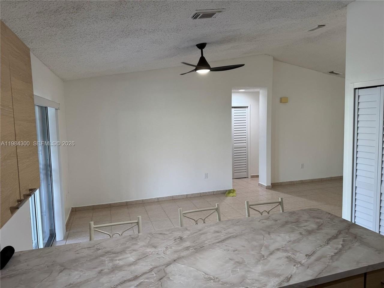 14325 Sw 11th Ter - Photo 4 of 21