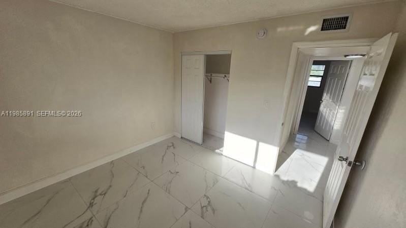 208 Avondale Dr #11 - Photo 2 of 6