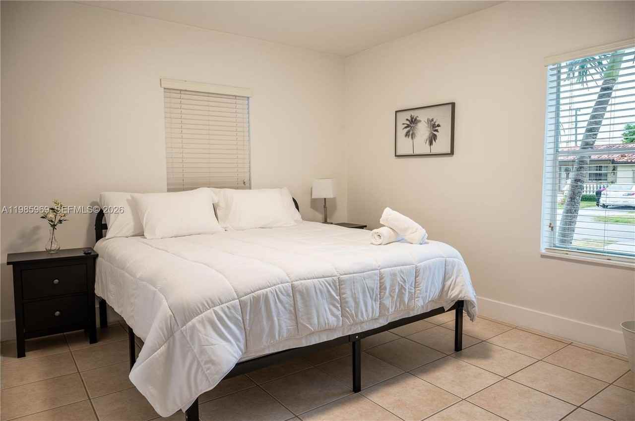 4821 Sw 5th St - Photo 7 of 15