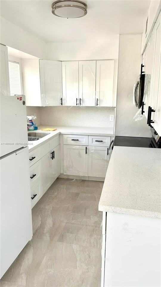 6201 Sw 37th Ct #3A - Photo 3 of 12