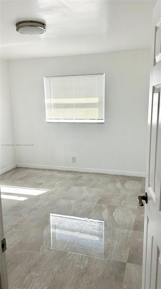 6201 Sw 37th Ct #3A - Photo 5 of 12