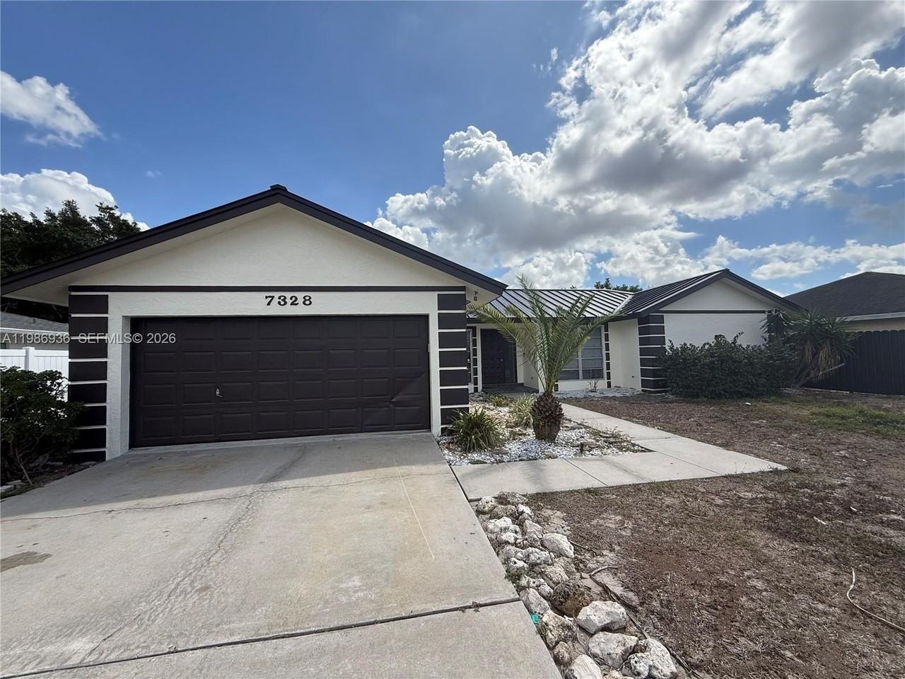 7328 Pebble Beach Rd - Photo 2 of 32