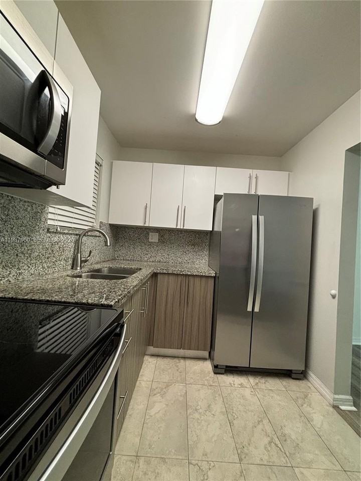 7470 Miami Lakes Dr #B208 - Photo 3 of 31