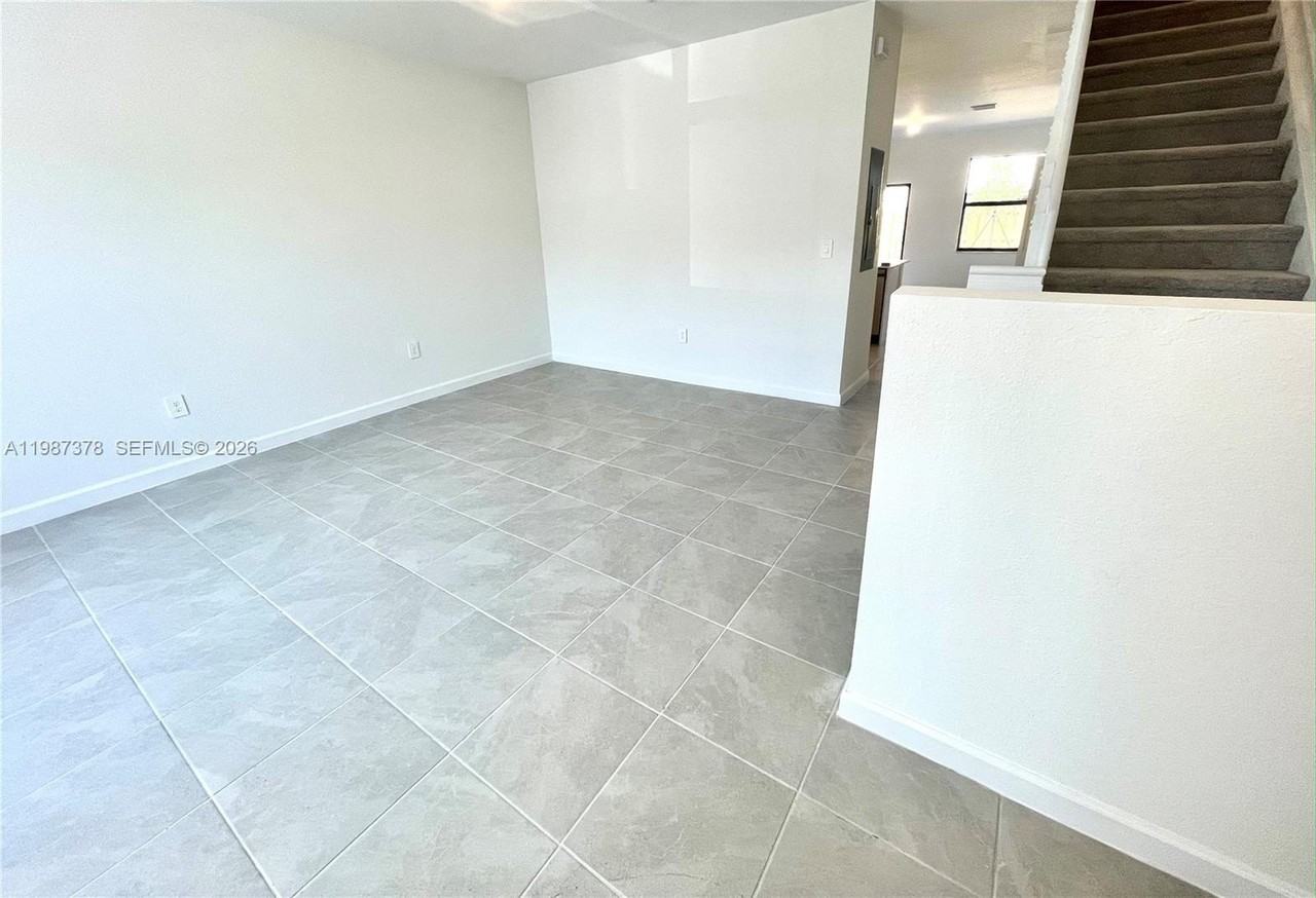 11737 Sw 245th Ter #0 - Photo 2 of 16