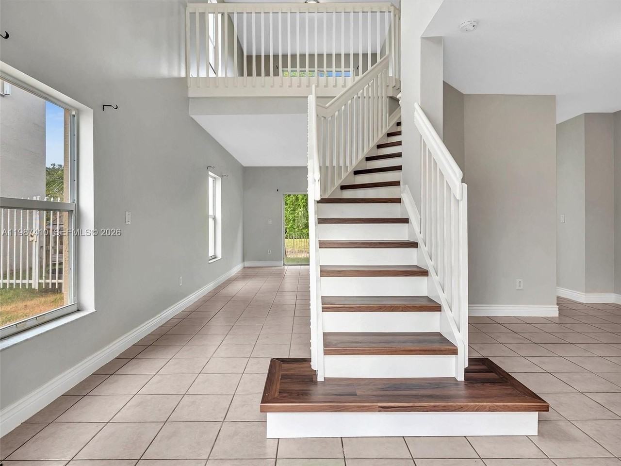 1498 Sw 106th Ave #1498 - Photo 2 of 46