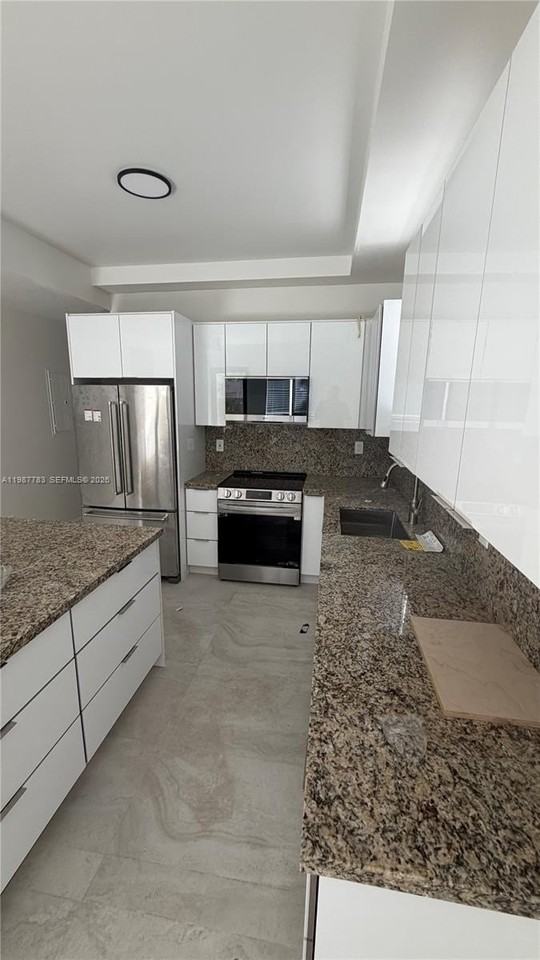 102 Pl SW 18340 - Photo 2 of 21