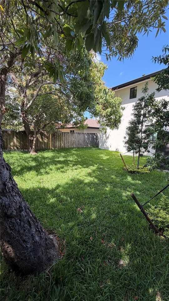 102 Pl SW 18340 - Photo 6 of 21