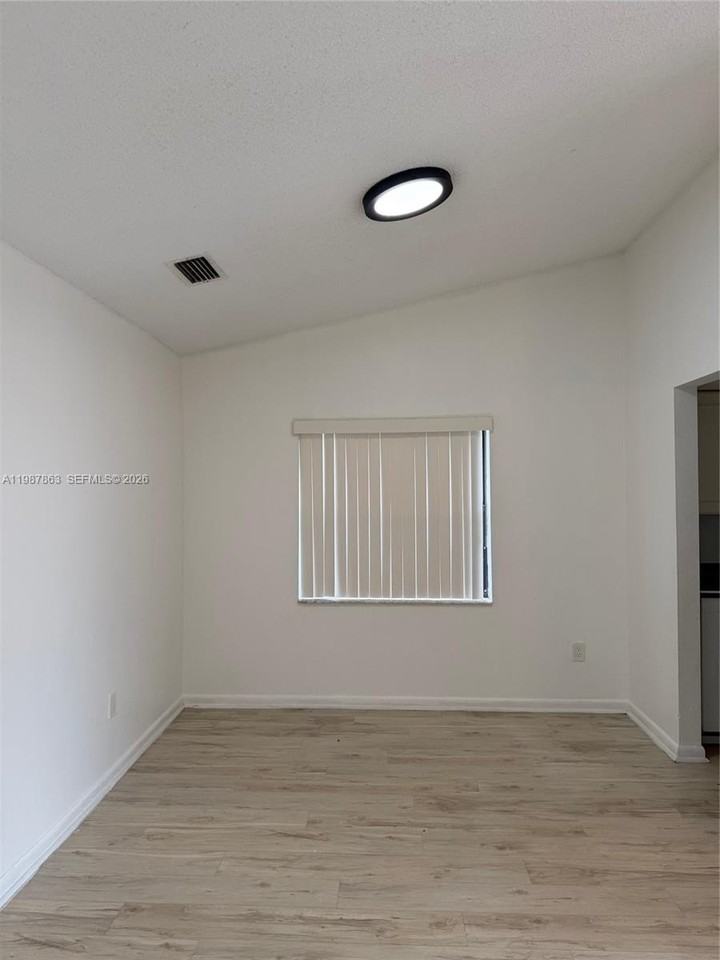 1419 Yellowthroat St - Photo 6 of 26